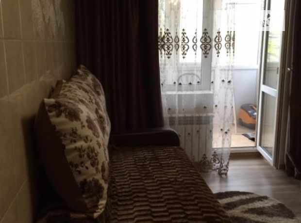 Rent daily an apartment in Odesa on the St. Luzanivska 5 per 750 uah. 