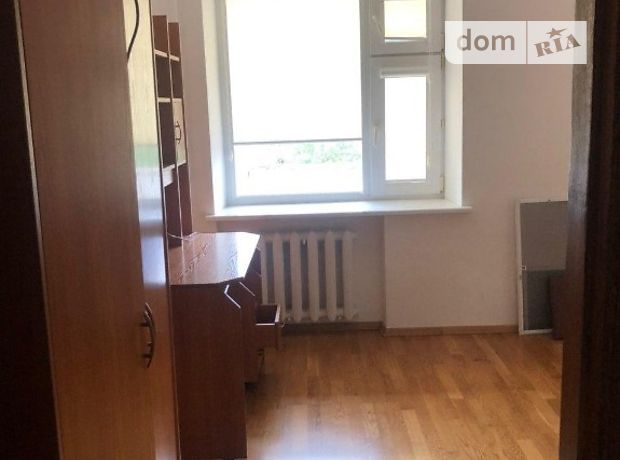 Rent a room in Rivne per 2000 uah. 