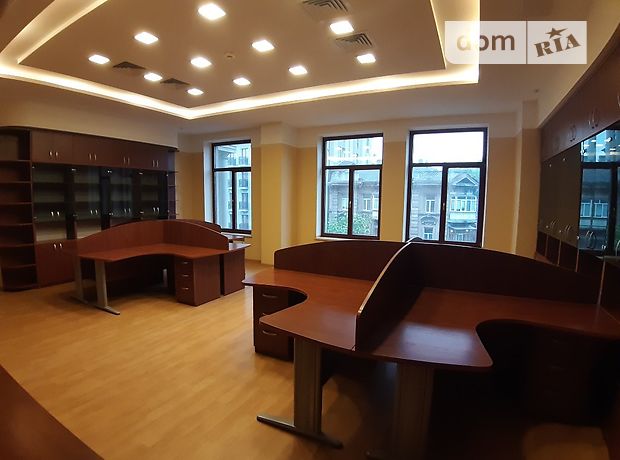 Rent an office in Odesa on the St. Velyka Arnautska 22 per 656836 uah. 