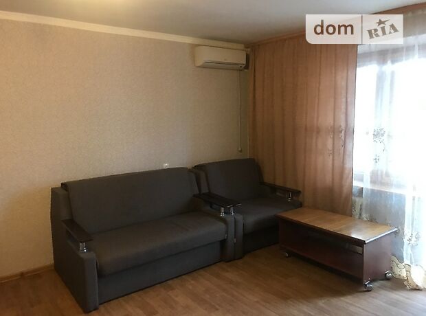 Rent daily an apartment in Dnipro on the Avenue Slobozhanskyi per 550 uah. 
