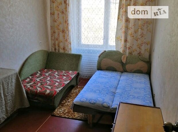 Rent a room in Kyiv near Metro Akademmistechko per 3000 uah. 