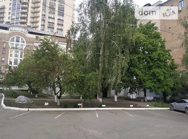 Снять офис в Киеве на Победы площадь за 11280 грн. 