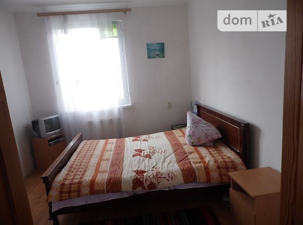 Rent daily a room in Odesa on the St. Litnia per 235 uah. 