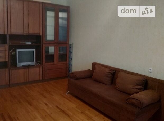 Rent an apartment in Kramatorsk on the Blvd. Kramatorskyi per 4500 uah. 