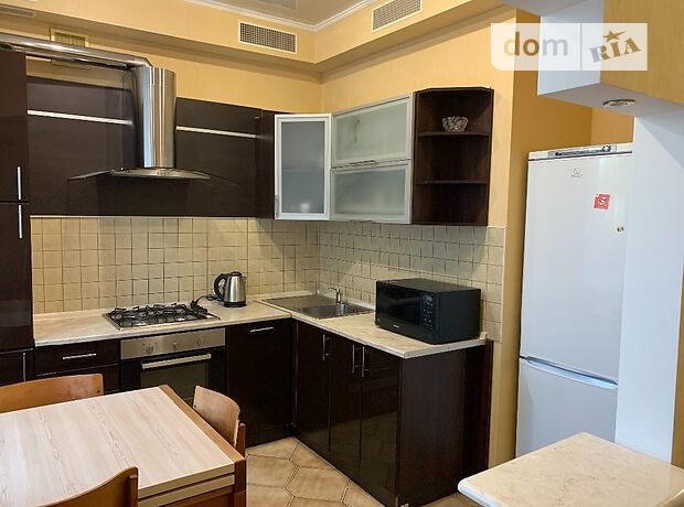 Rent an apartment in Kyiv on the St. Biloruska 1 per 13500 uah. 
