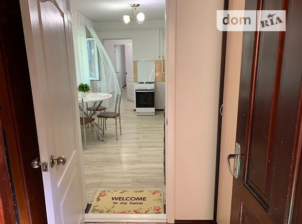 Rent daily a house in Odesa on the Blvd. Lidersivskyi per 700 uah. 