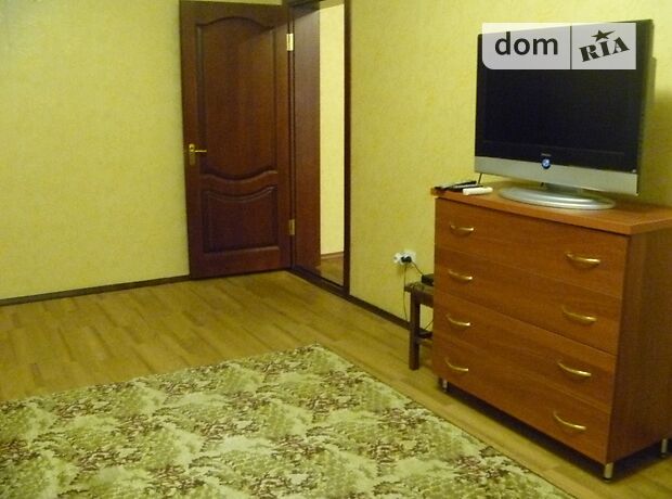 Зняти подобово квартиру в Дніпрі на просп. Гагаріна за 550 грн. 