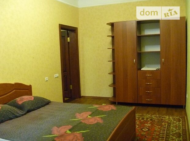 Rent daily an apartment in Dnipro on the Avenue Haharina per 550 uah. 
