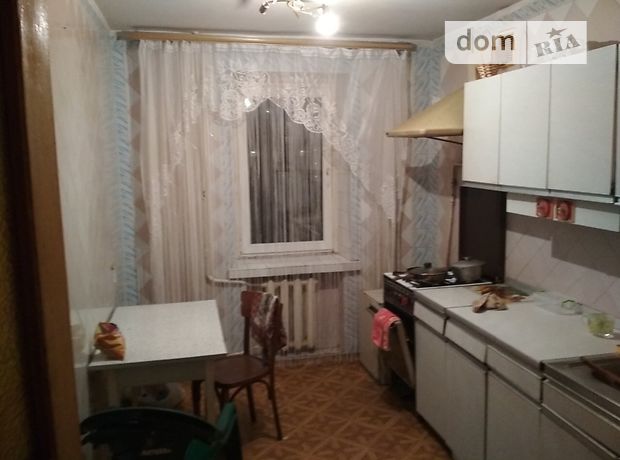 Rent a room in Khmelnytskyi on the St. Zalizniaka per 2100 uah. 