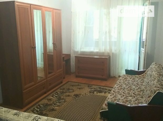 Rent daily a room in Vinnytsia on the St. Chaikovskoho per 350 uah. 
