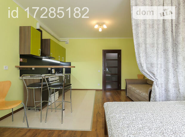 Rent daily an apartment in Kyiv on the St. Simi Kulzhenkiv 31а per 600 uah. 