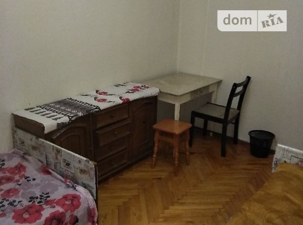 Rent a room in Kyiv on the St. Vatutina 30 per 3000 uah. 