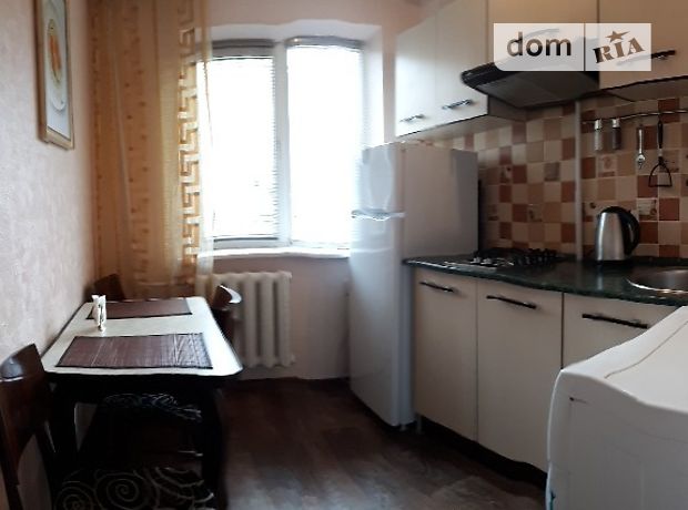 Rent daily an apartment in Dnipro on the Avenue Haharina per 750 uah. 