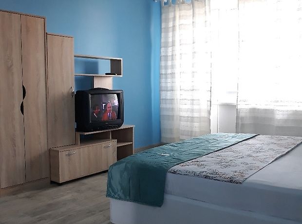 Rent daily an apartment in Kryvyi Rih in Pokrovskyi district per 400 uah. 