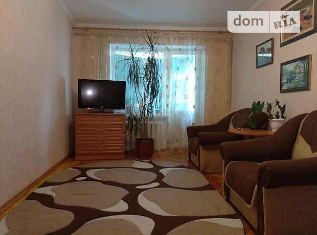 Зняти подобово квартиру в Бердянську за 600 грн. 