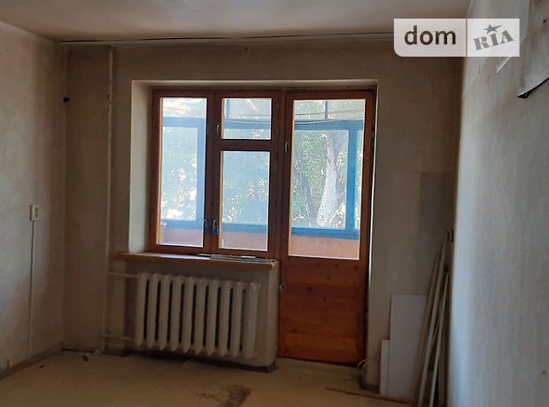 Rent an apartment in Kryvyi Rih per 2500 uah. 