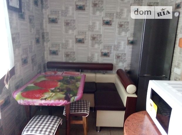 Снять посуточно квартиру в Умане на ул. Уютная 23А за 500 грн. 