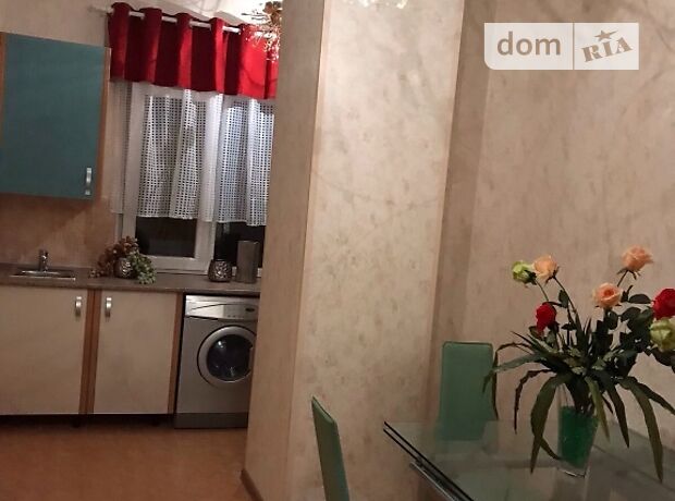 Rent daily an apartment in Odesa on the St. Velyka Arnautska 33 per 500 uah. 
