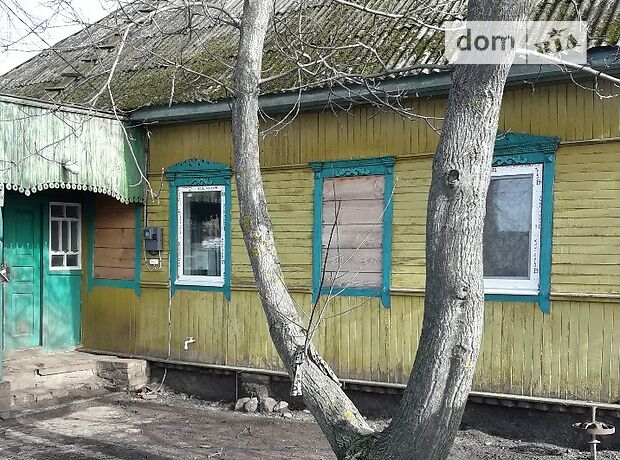 Rent a house in Nizhyn on the St. Chernihivska per 1000 uah. 