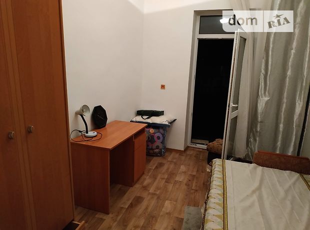 Rent an apartment in Lviv on the St. Pekarska per 3500 uah. 