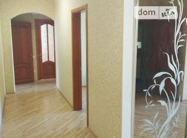Rent an apartment in Kyiv on the St. Drahomanova 1д per 14500 uah. 