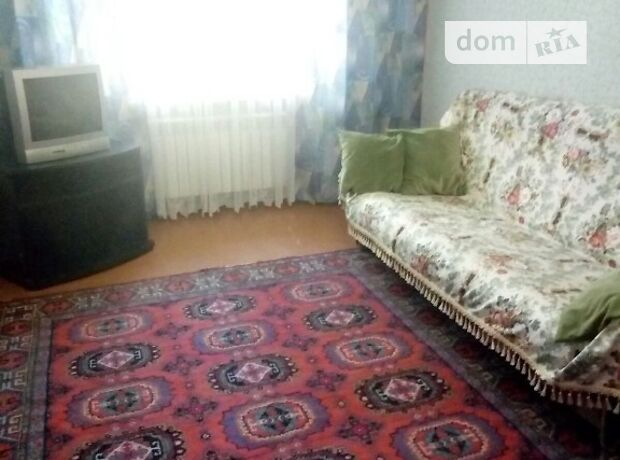 Rent an apartment in Kharkiv on the Avenue Haharina 316а per 5000 uah. 