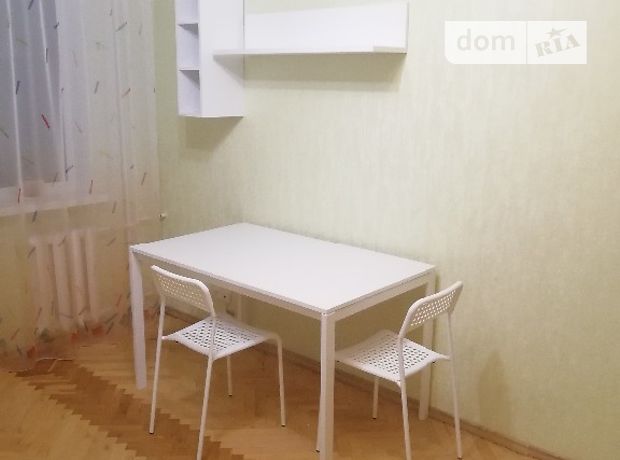 Rent an apartment in Kyiv near Metro Beresteiska per 10000 uah. 