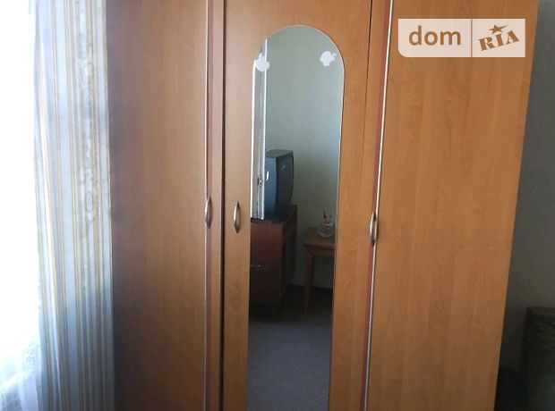 Rent an apartment in Kyiv in Obolonskyi district per 8000 uah. 