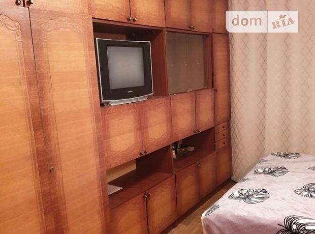 Rent an apartment in Zhytomyr on the Avenue Myru per 2800 uah. 