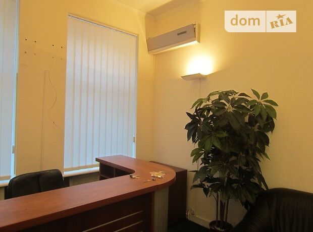 Снять офис в Киеве на ул. Лютеранская за 84034 грн. 