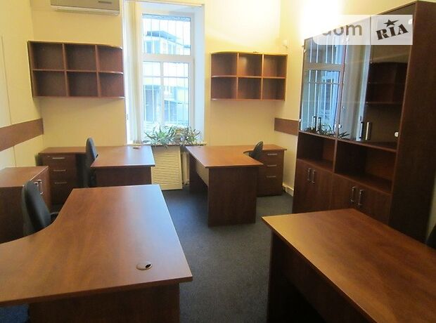 Снять офис в Киеве на ул. Лютеранская за 84034 грн. 