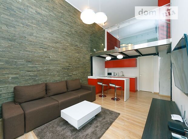 Rent daily an apartment in Kyiv on the St. Horodetskoho arkhitektora per 2000 uah. 