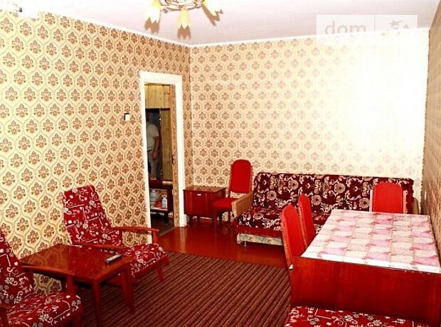 Rent daily an apartment in Chernihiv on the St. Lotna 3 per 500 uah. 