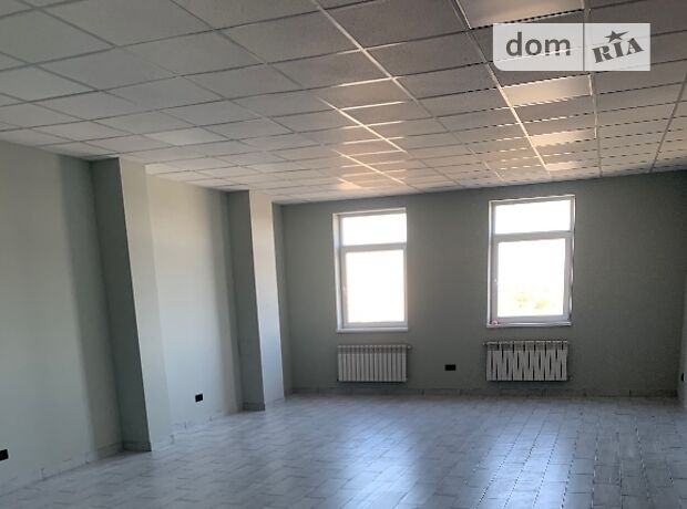 Rent an office in Khmelnytskyi on the St. Svobody 16/2 per 9150 uah. 