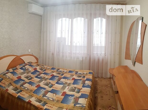 Rent daily an apartment in Vinnytsia on the St. Korolenka per 500 uah. 