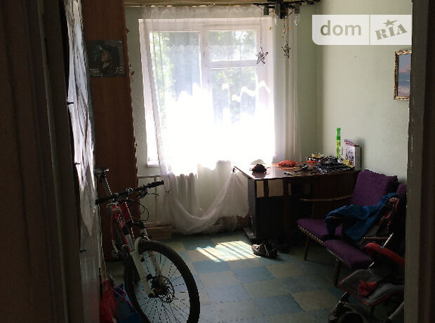 Rent an apartment in Dnipro on the St. Naberezhna Peremohy per 5500 uah. 