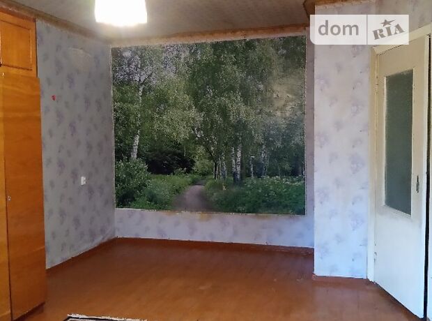 Rent an apartment in Poltava on the St. Navrotskoho per 3600 uah. 