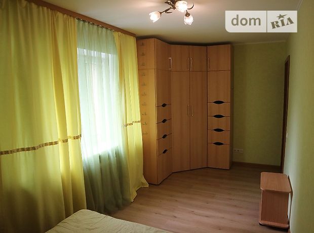 Rent an apartment in Kyiv on the St. Krasnodarska 45-28 per 10500 uah. 