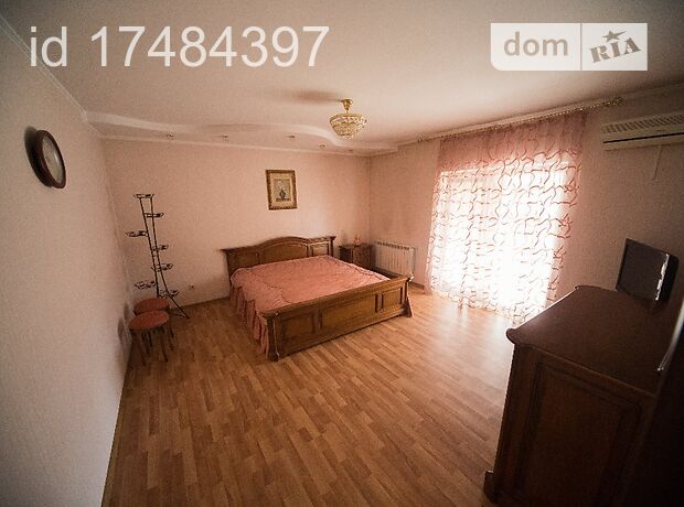 Rent a house in Vinnytsia on the St. Kniaziv Koriatovychiv per 38000 uah. 