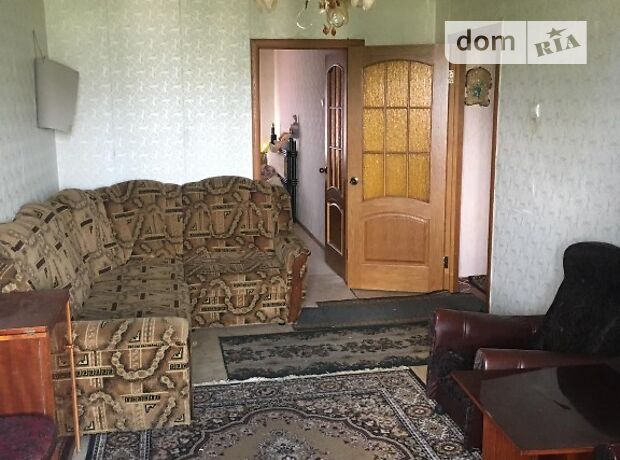 Rent an apartment in Kryvyi Rih on the lane Bulvarnyi 17 per 3200 uah. 