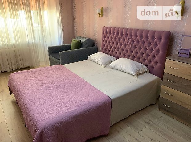Rent daily an apartment in Mykolaiv per 600 uah. 