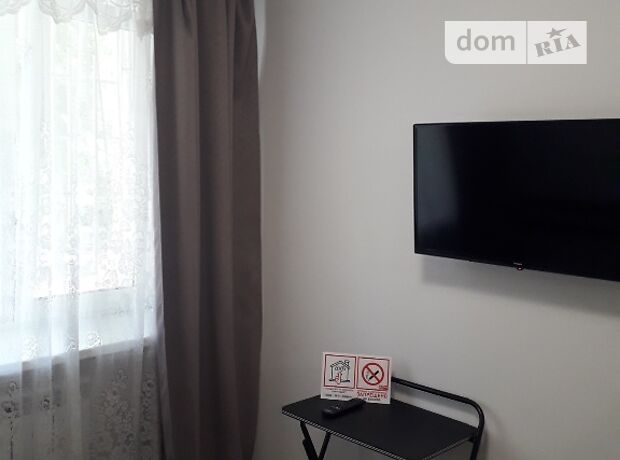 Rent daily an apartment in Kharkiv on the St. Horkoho 12 per 450 uah. 