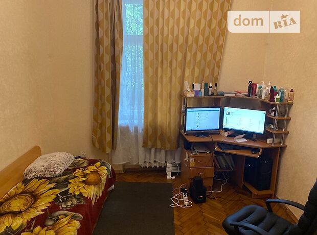 Rent a room in Kyiv on the St. Vuzivska per 3500 uah. 