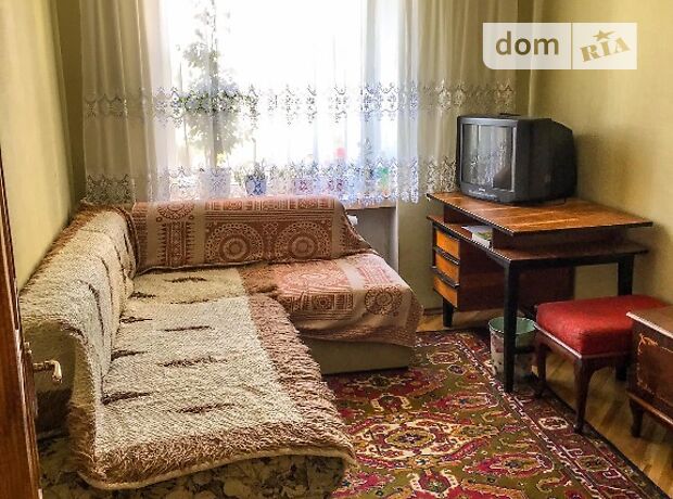 Rent a room in Lutsk per 1200 uah. 