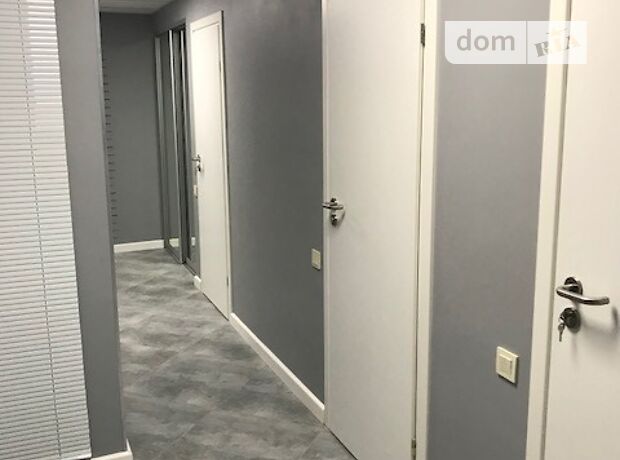 Rent an office in Kyiv on the lane Laboratornyi 380г per 22800 uah. 