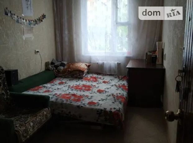 Rent a room in Kyiv on the Avenue Vatutina Henerala per 3500 uah. 