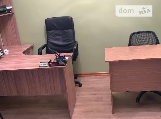 Rent an office in Chernivtsi per 3000 uah. 