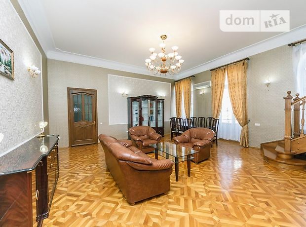 Зняти подобово квартиру в Києві на вул. Жилянська за 2500 грн. 