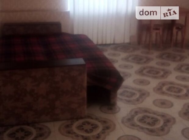 Rent an apartment in Zhytomyr per 8000 uah. 