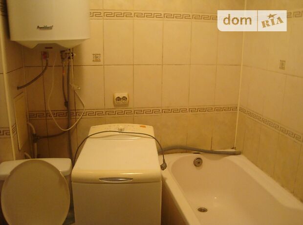 Rent an apartment in Uzhhorod on the St. Peremohy per 4000 uah. 